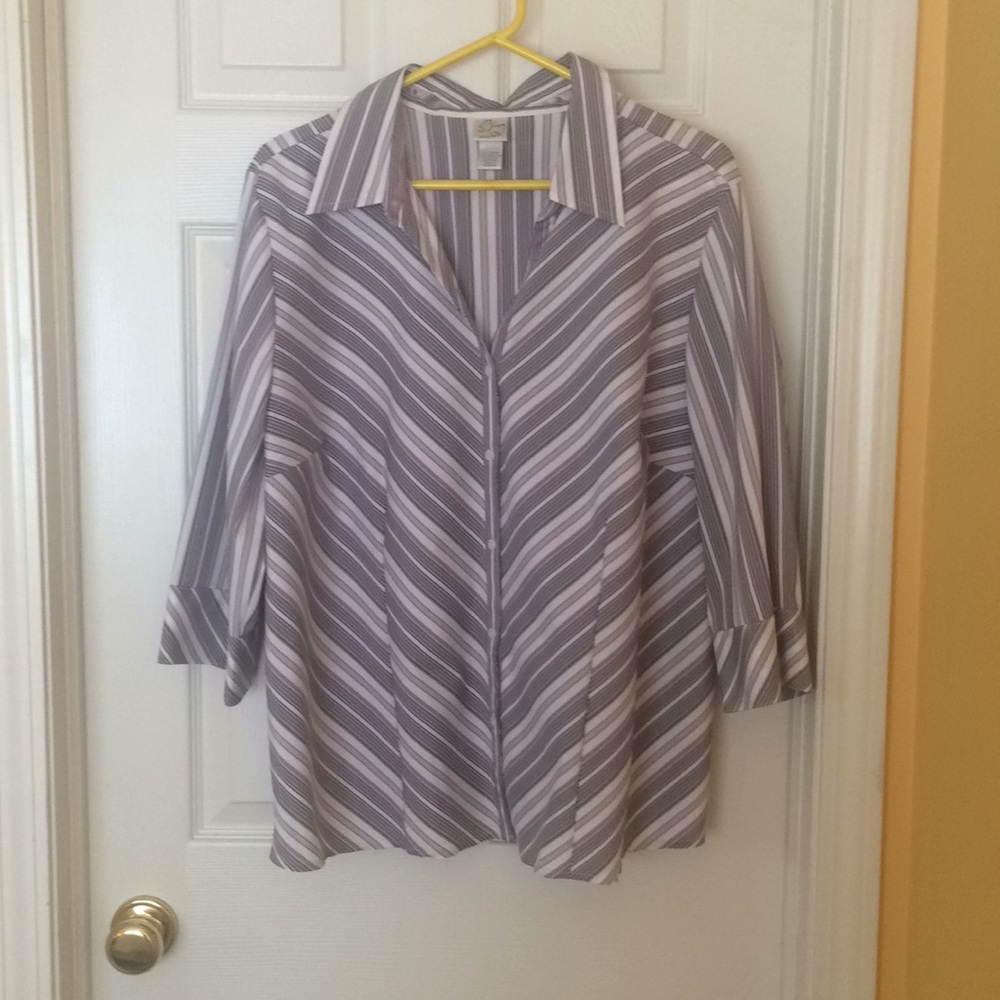 Pretty button down shirt